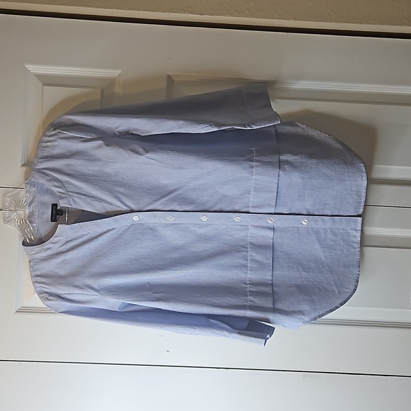 Talbots Half Sleeve Shirt Button Down The Front And Back Size XS - Picture 2 of 8
